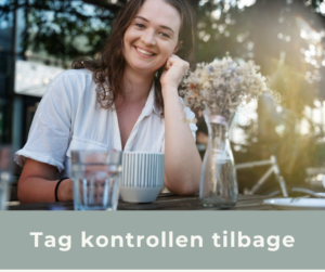 Glad kvinde, har brudt med den psykiske, seksuelle, fysiske, økonomiske, stalking, digital vold.